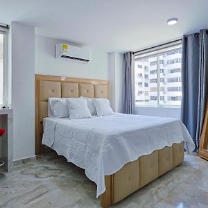 Lujoso Apartamento Con Salida A La Playa